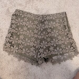 Floral Lace Women Shorts - Olive